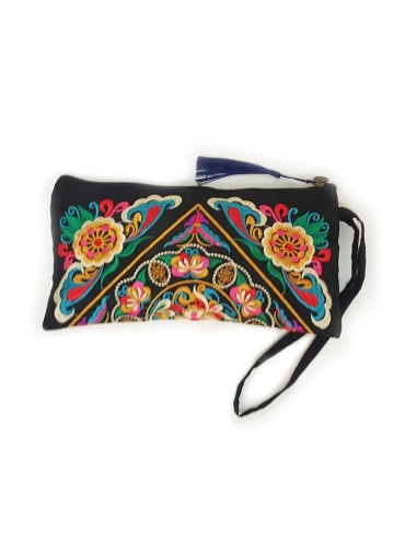 Black clutch bag embroidered with flowers - blue